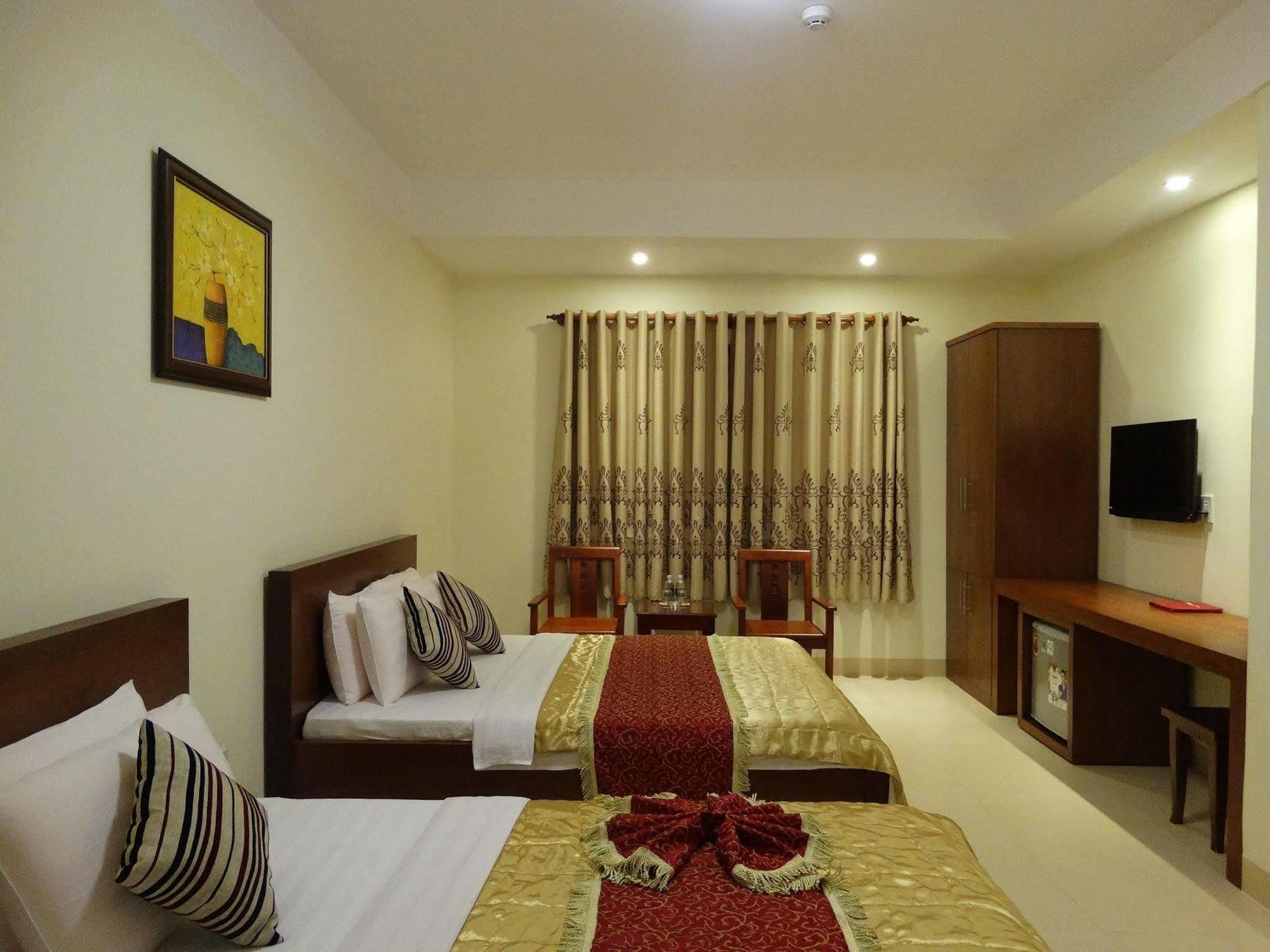 הו צ'י מין סיטי Hoa Vinh Hotel מראה חיצוני תמונה